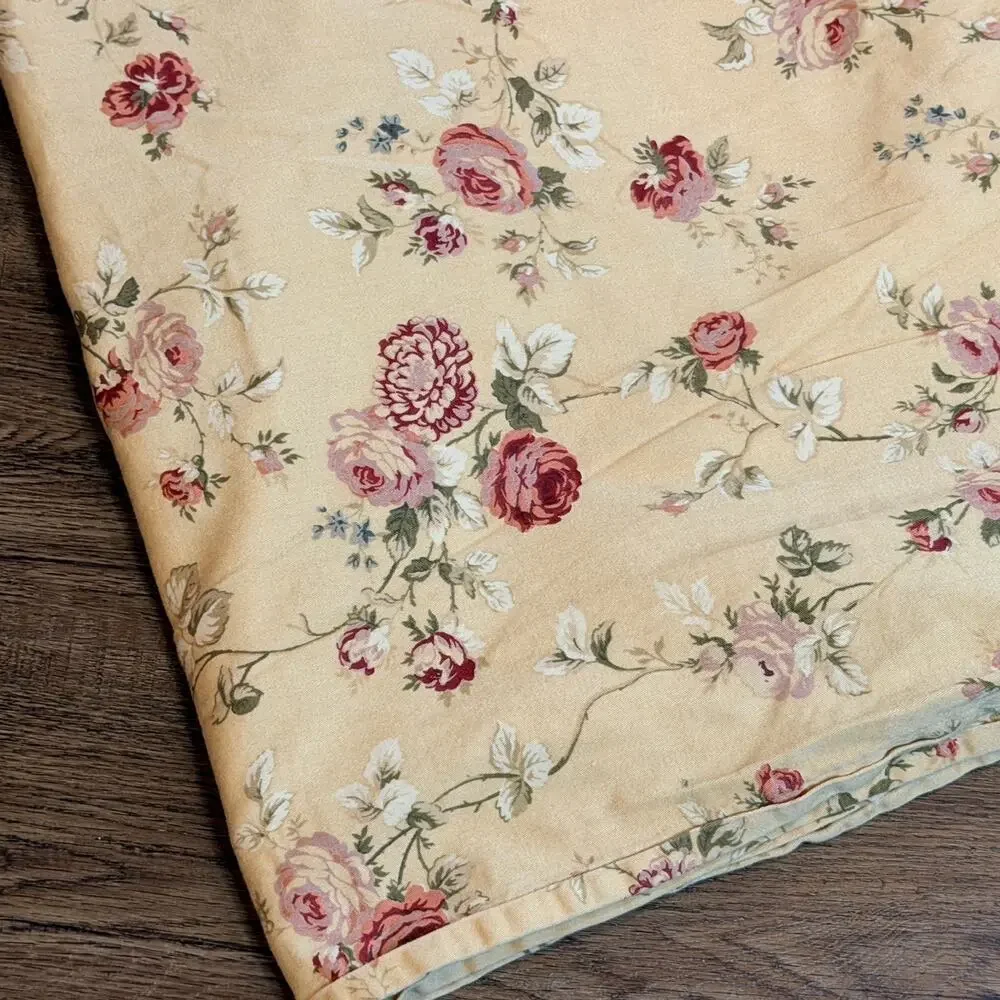 Large Waverly Sonata Rose Tablecloth Gold Red Pink Floral Rectangular 72x108